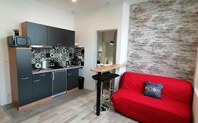 Studio Cosy Brick Home Gare A 100M